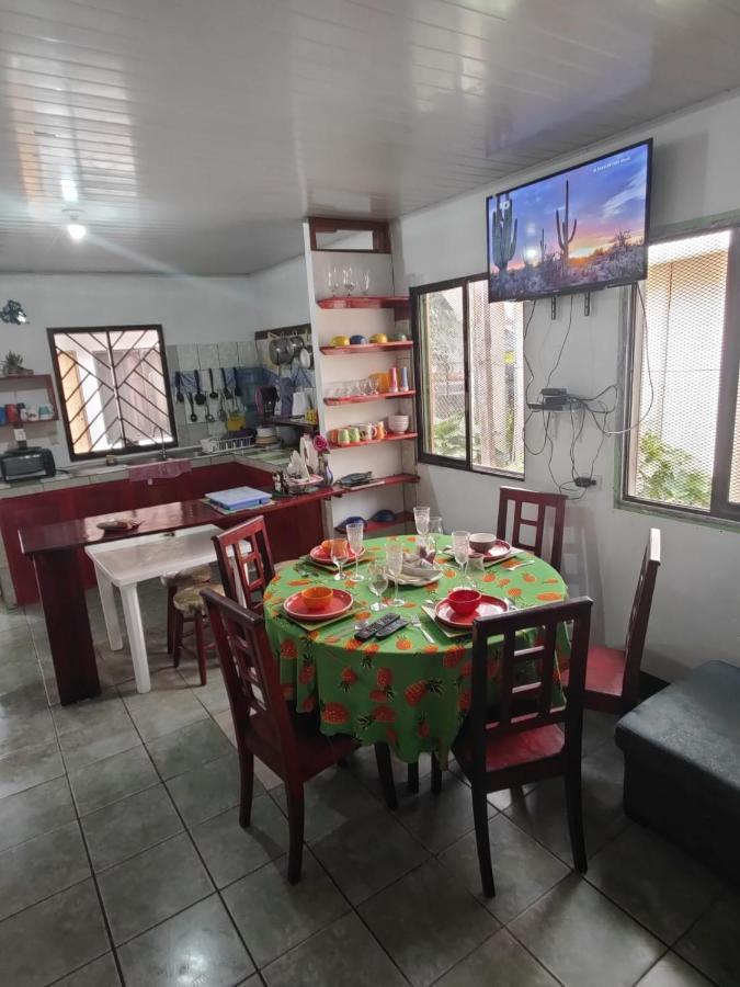 Tortuguero Casa De Playa Green Houseアパートメント エクステリア 写真
