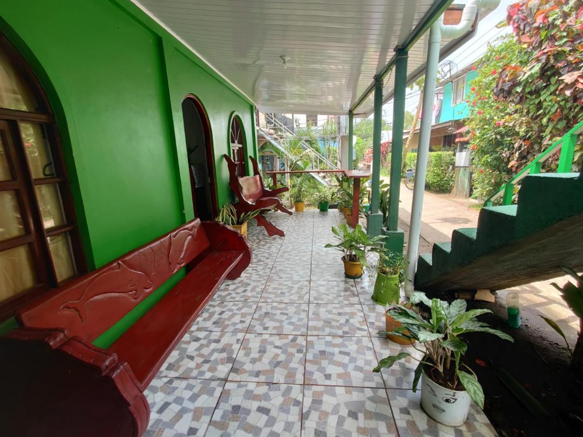 Tortuguero Casa De Playa Green Houseアパートメント エクステリア 写真