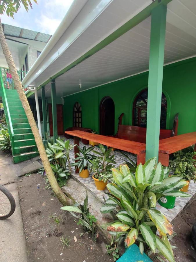 Tortuguero Casa De Playa Green Houseアパートメント エクステリア 写真