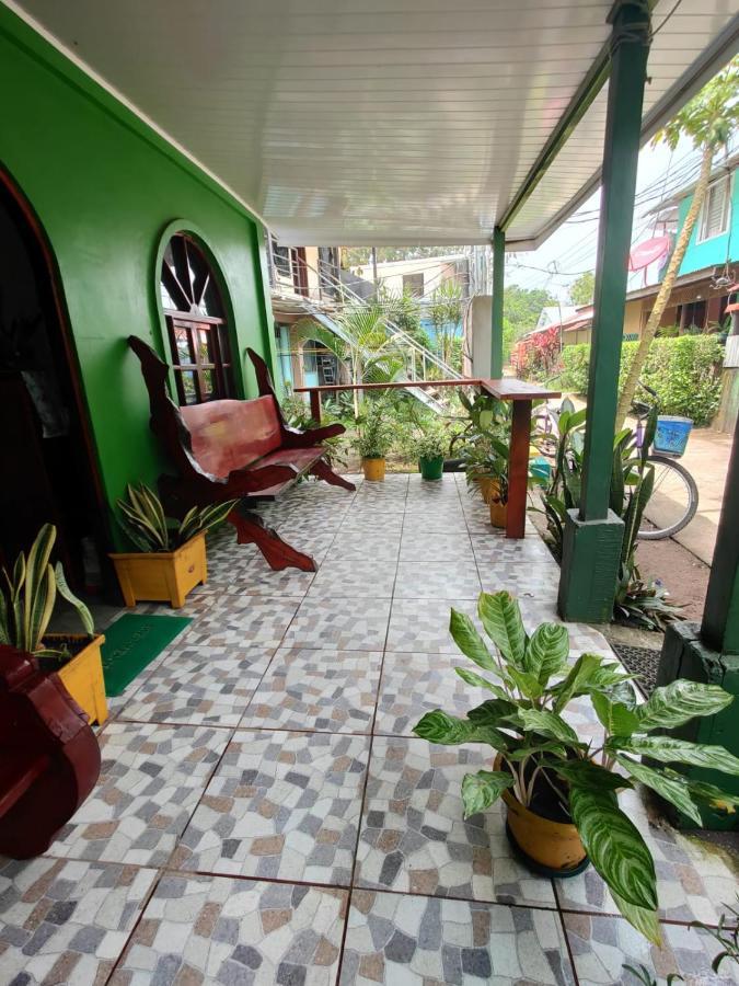 Tortuguero Casa De Playa Green Houseアパートメント エクステリア 写真