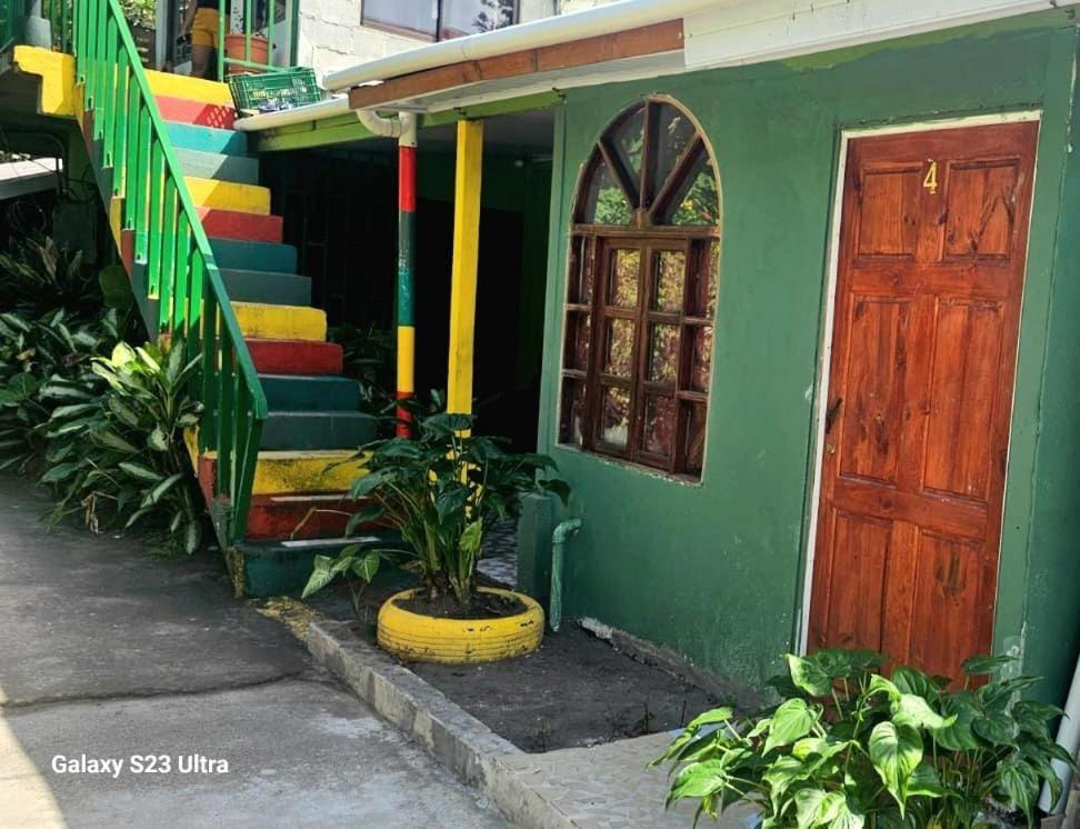 Tortuguero Casa De Playa Green Houseアパートメント エクステリア 写真